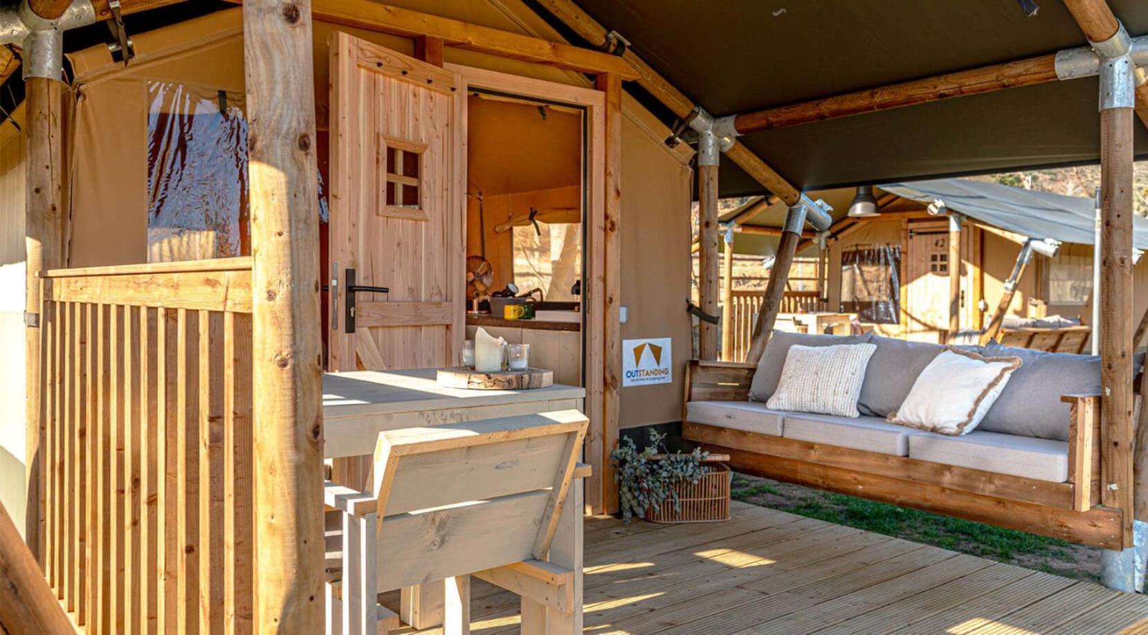 La Noguera Camping Sant Llorenc de Montgai Экстерьер фото