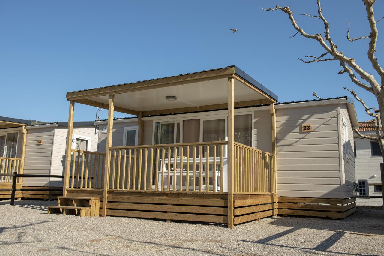 La Noguera Camping Sant Llorenc de Montgai Экстерьер фото
