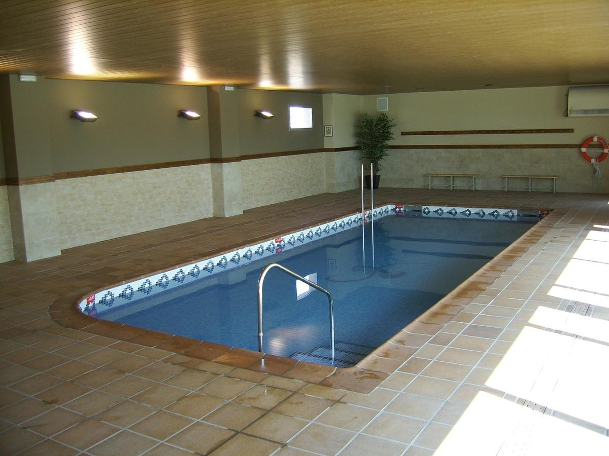 La Noguera Camping Sant Llorenc de Montgai Экстерьер фото