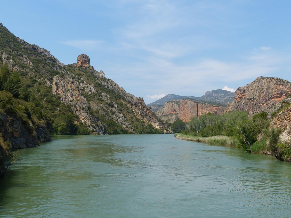 La Noguera Camping Sant Llorenc de Montgai Экстерьер фото